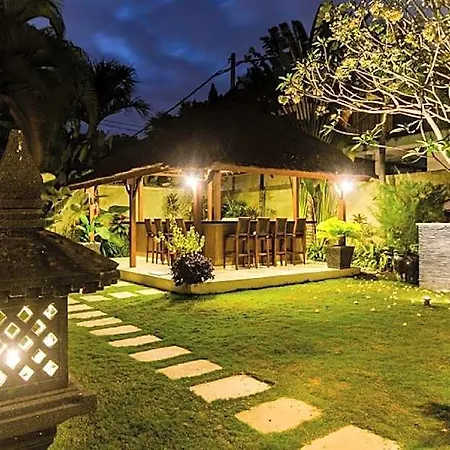 Luxury 4Bedroom -Villa Antan- Central Seminyak
