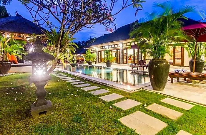 Luxury 4bedroom -villa Antan- فيلة سمينياك